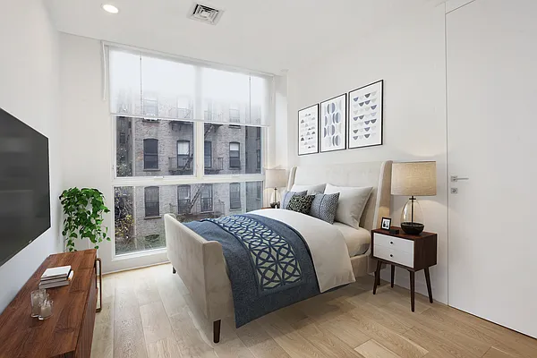 Sold by Isen & Company : Real Estate Advisors | media 3