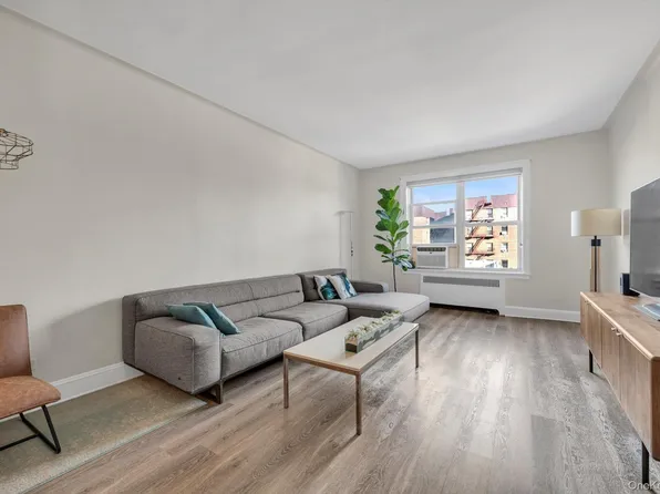 35-24 72nd Street #5G, Jackson Heights, NY 11372