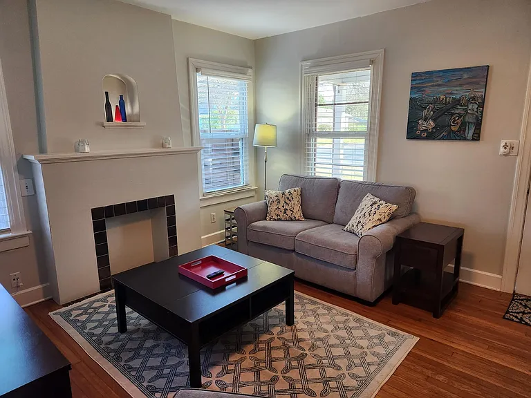 4214 Bellvue Ave — Photo 8