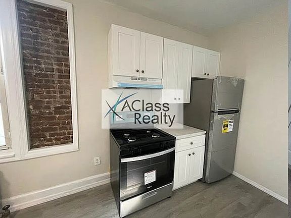 5th image of 23-22 Steinway St #2