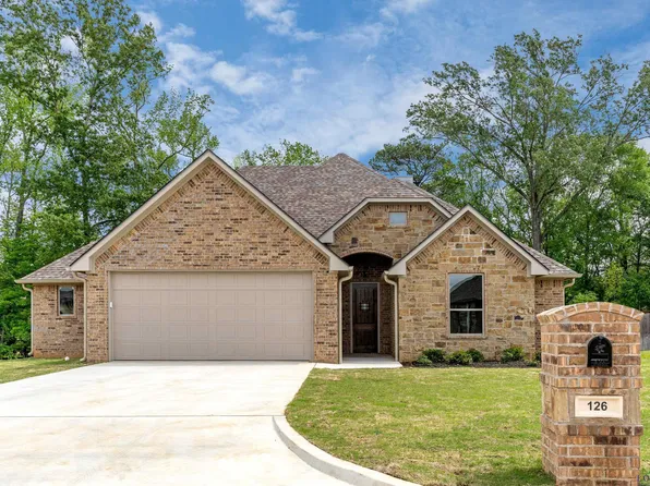 126 Saddle Brook Cir, Hallsville, TX 75650