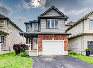 67 Chantilly St, Kitchener, ON N2R1V3