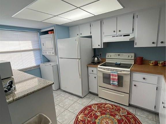 2nd image of 1429 Cape Coral Pkwy W APT 8