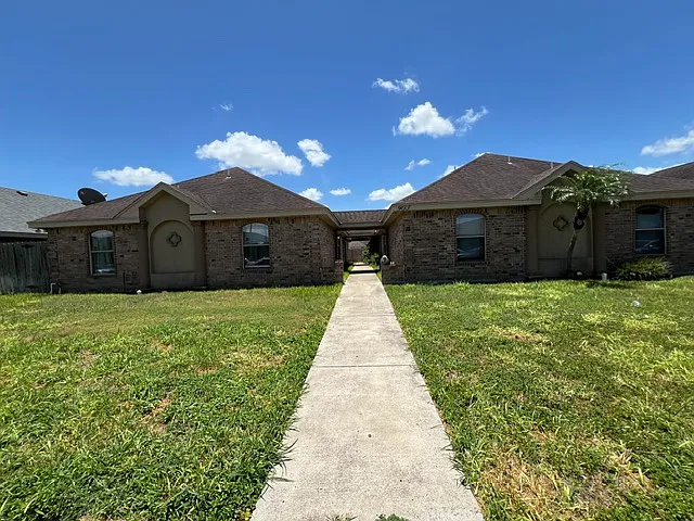 905 W Emerald Dr #1A