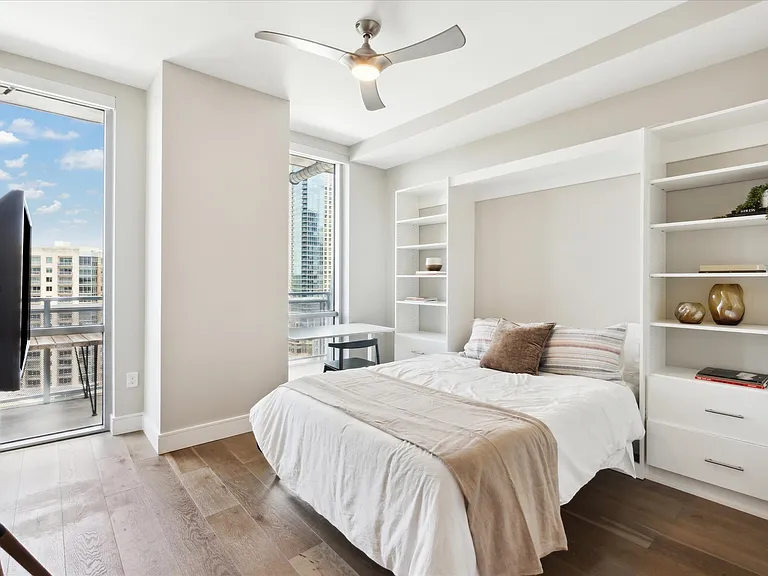 222 West Ave #1504 — Photo 8