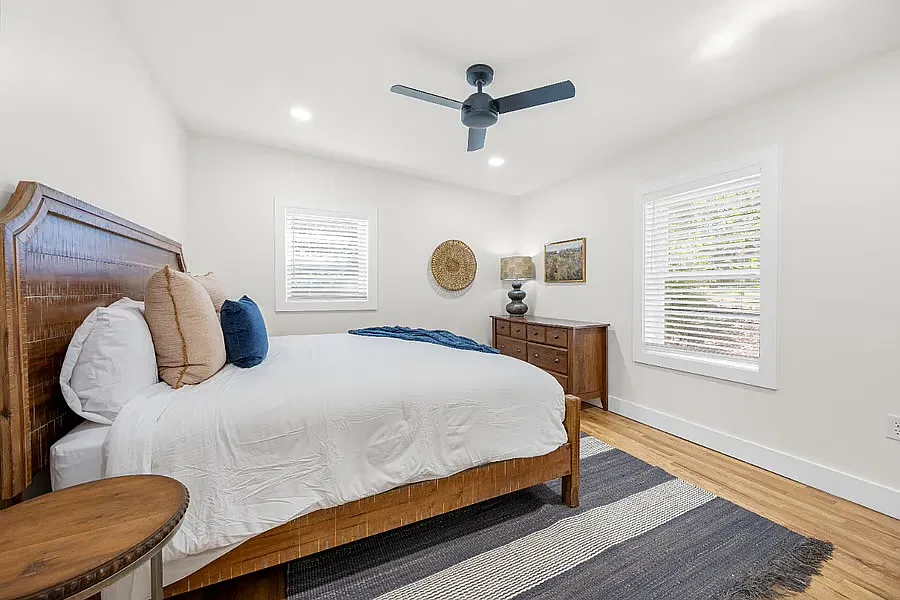 2 bed, $3,400 — Photo 4