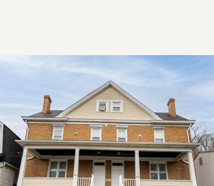 206 Scotia St #1