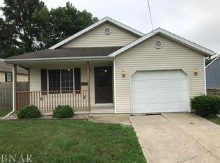 1610 Illinois St, Bloomington, IL