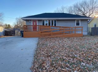 3943 E 30th St, Des Moines, IA 50317