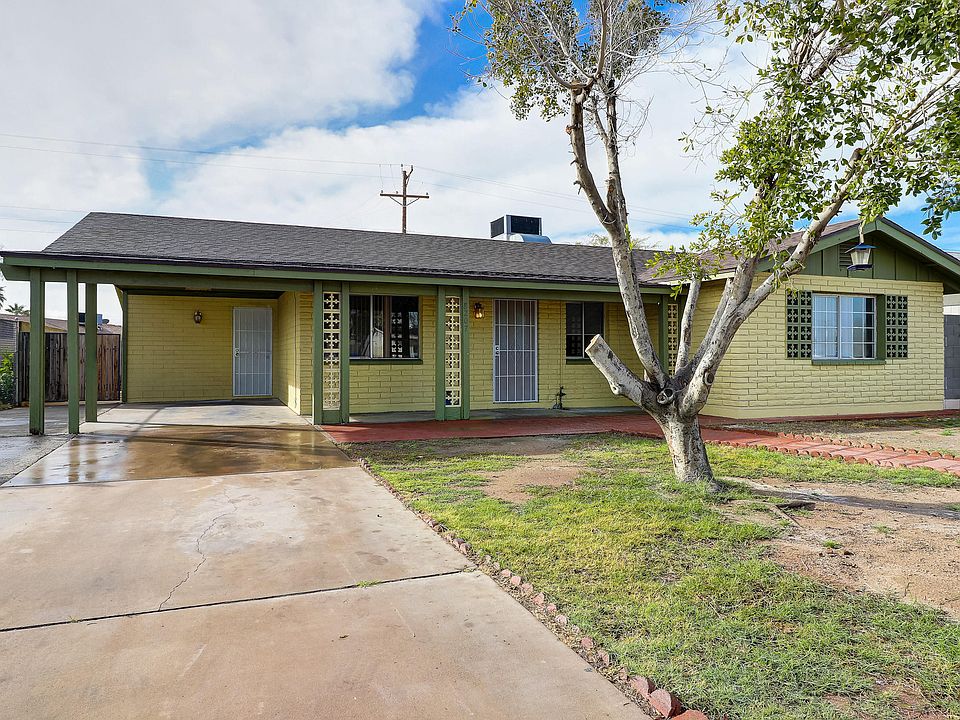1st image of 8207 W Catalina Dr
