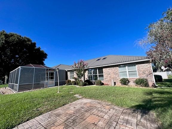 3rd image of 2083 Forest Gate Dr E Unit E