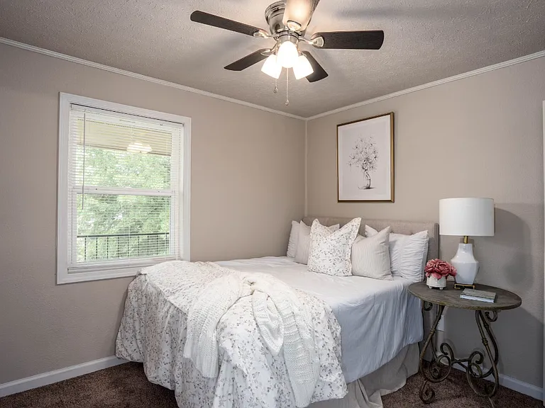 Aspen Meadow Apartments — Photo 2