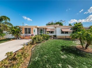 5221 Orange Blossom Ln N, Saint Petersburg, FL 33714