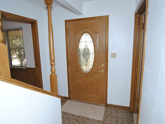 2nd image of 114 Bellaire Dr