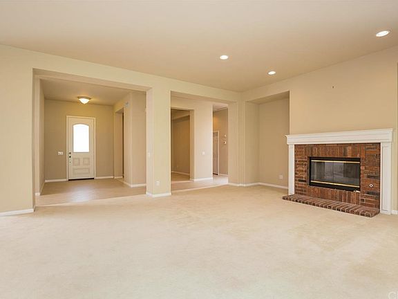 3rd image of 112 Grand Oaks Dr