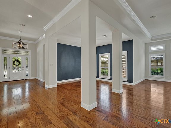 5th image of 25 Laurel Trl