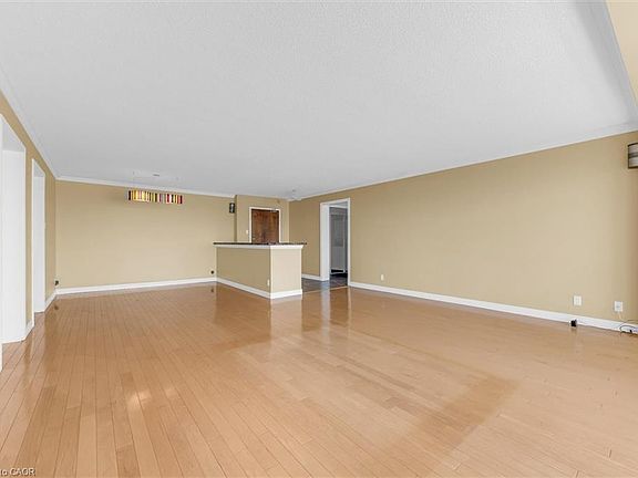 5th image of 5280 Lakeshore Rd #510