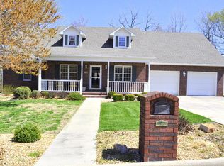 340 S Gary Ave, Bolivar, MO 65613
