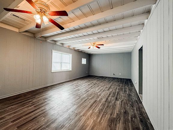 5th image of 1695 Fletcher St