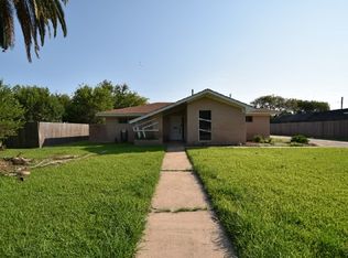 1427 W 11th St, Freeport, TX 77541