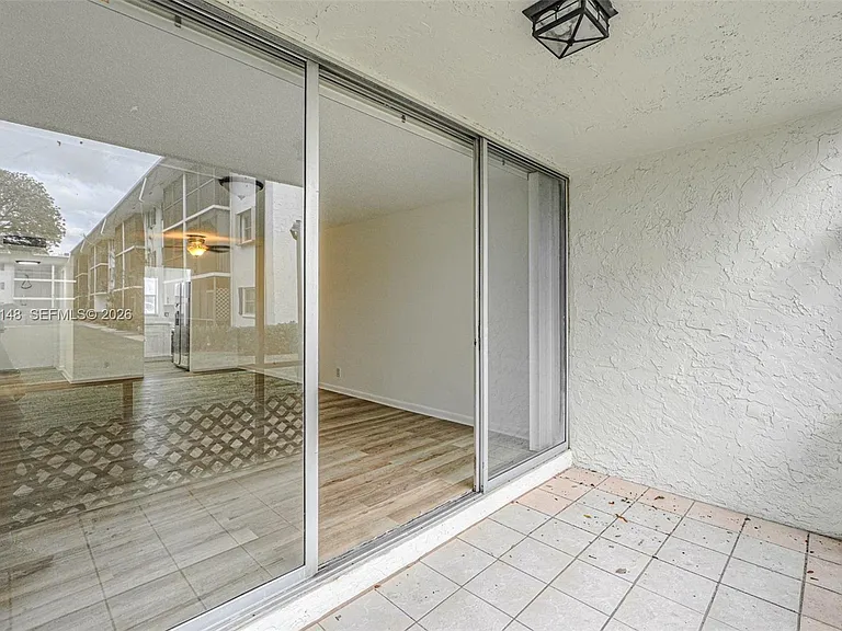 5100 SW 64th Ave #106 — Photo 7