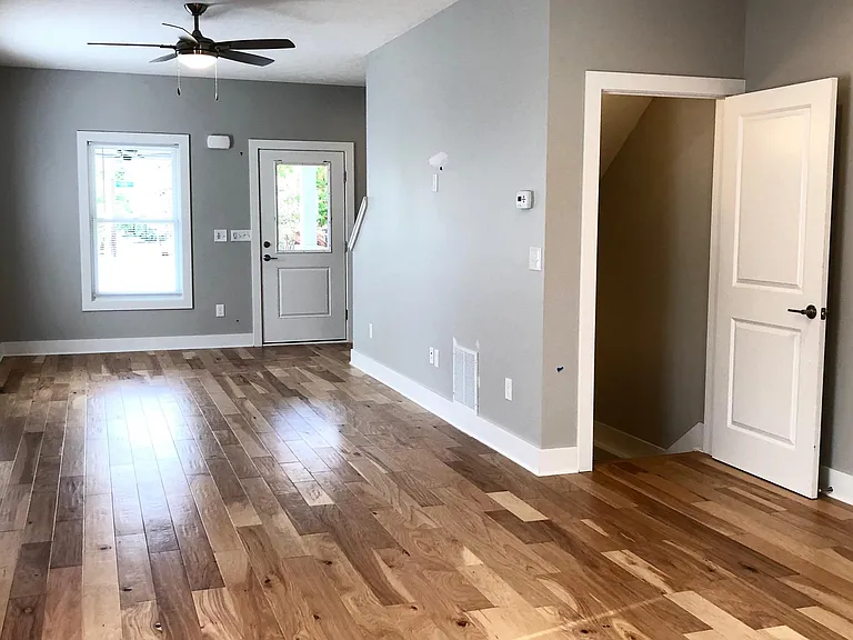 147 W 2nd Ave #147 — Photo 13