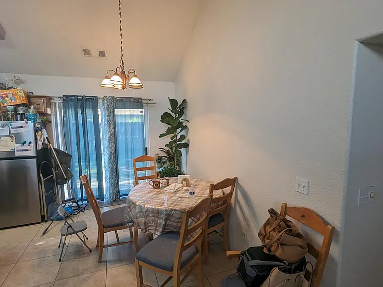 1140 W 7th St #A — Photo 36