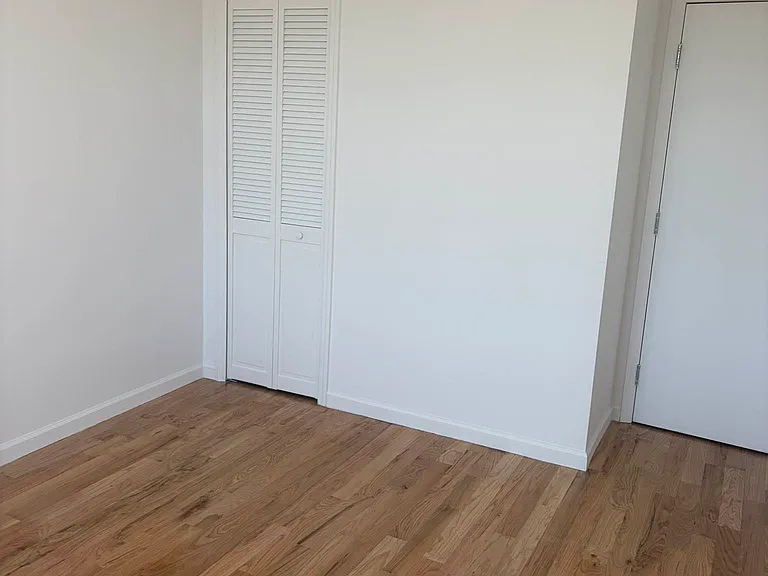440 E 6th St #5A — Photo 5