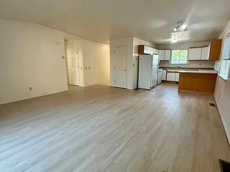 3504 Golden Valley Dr — Photo 26