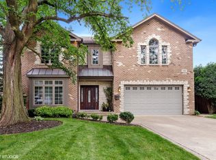 1740 Stevens Dr, Glenview, IL 60025