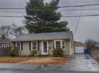 7 Camac St, Pawtucket, RI 02861