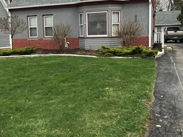 630 N 99th St, Wauwatosa, WI 53226