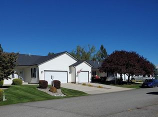 925 W Woodlawn Dr, Hayden, ID 83835