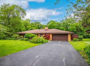 2645 N 131st St, Brookfield, WI 53005