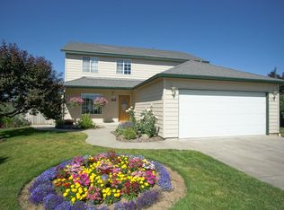 368 NE Fernwood Pl, College Place, WA 99324