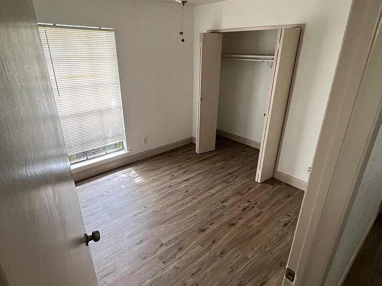5217 Gates Dr — Photo 10