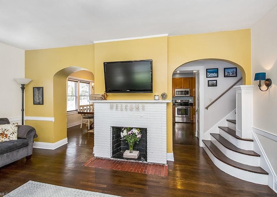 1260 Summit Ave, Lakewood, OH 44107 Zillow