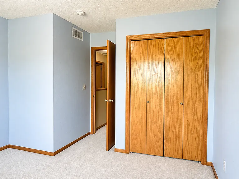 13849 Hyacinth Dr — Photo 12