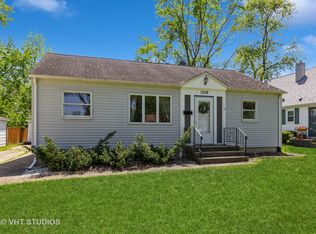 1208 John St, Joliet, IL 60435