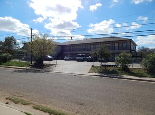 3005 San Salvador St APT 08, Laredo, TX 78046