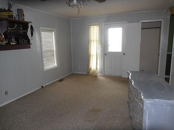 5th image of 219 S Main St