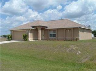 423 NE 23rd Ter, Cape Coral, FL 33909