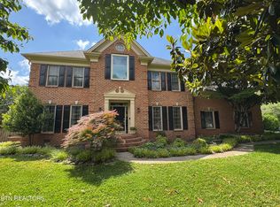 400 Loganberry Ln, Knoxville, TN 37934