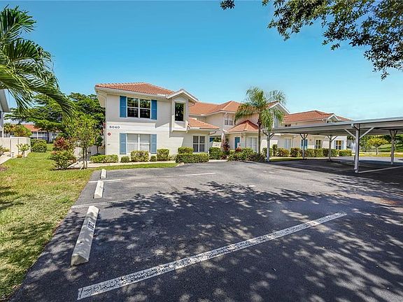 2nd image of 5040 Cedar Springs DR #101