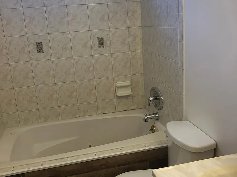 325 Kimberly Dr — Photo 7