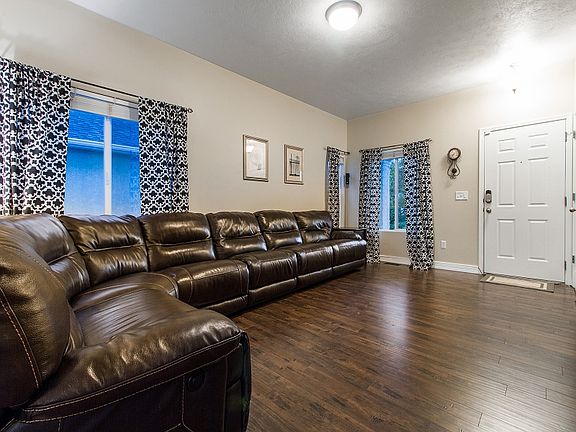 4th image of 3225 S Black Granite Way