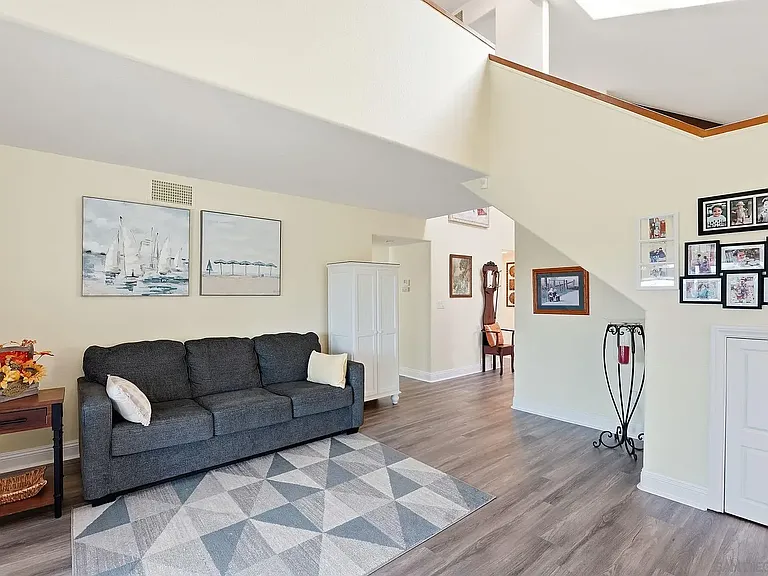 7773 Eagle Ridge Dr — Photo 8