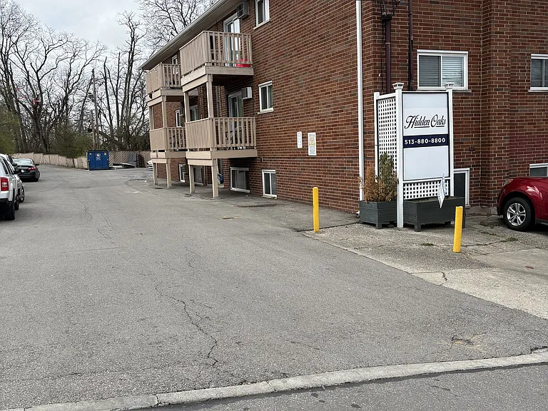 Hidden Oaks Apartments — Photo 5