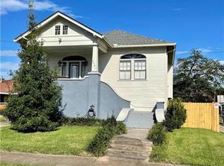 4901 Venus St #B, New Orleans, LA 70122