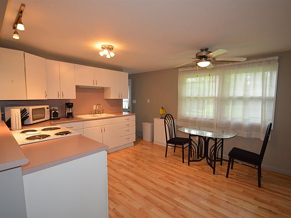 5th image of 4114 Beaverbrook Dr